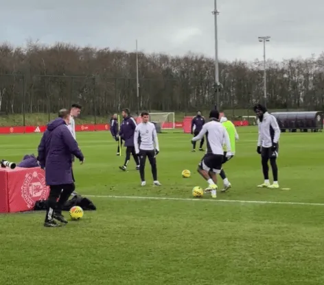 pg试玩-齐尔克泽&amp;amp;德里赫特缺席曼联今日训练，后者已伤缺近2个月