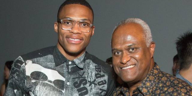 pg游戏-韦少和经纪人分道扬镳 二人因是否留队产生分歧