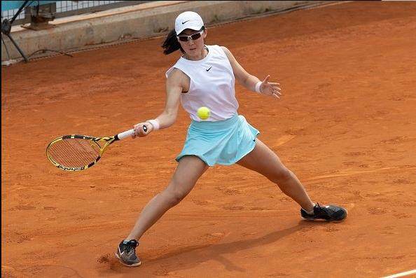 pg游戏-罗马站女单郑赛赛遭横扫 红土季中国金花仍无状态