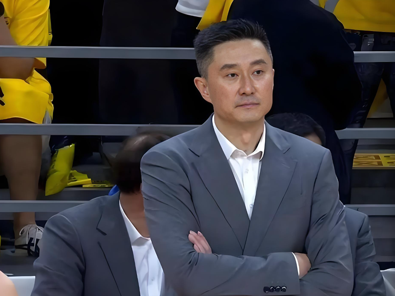 pg试玩-出场38分钟，5中1，仅得2分！球迷：杜锋任人唯亲？